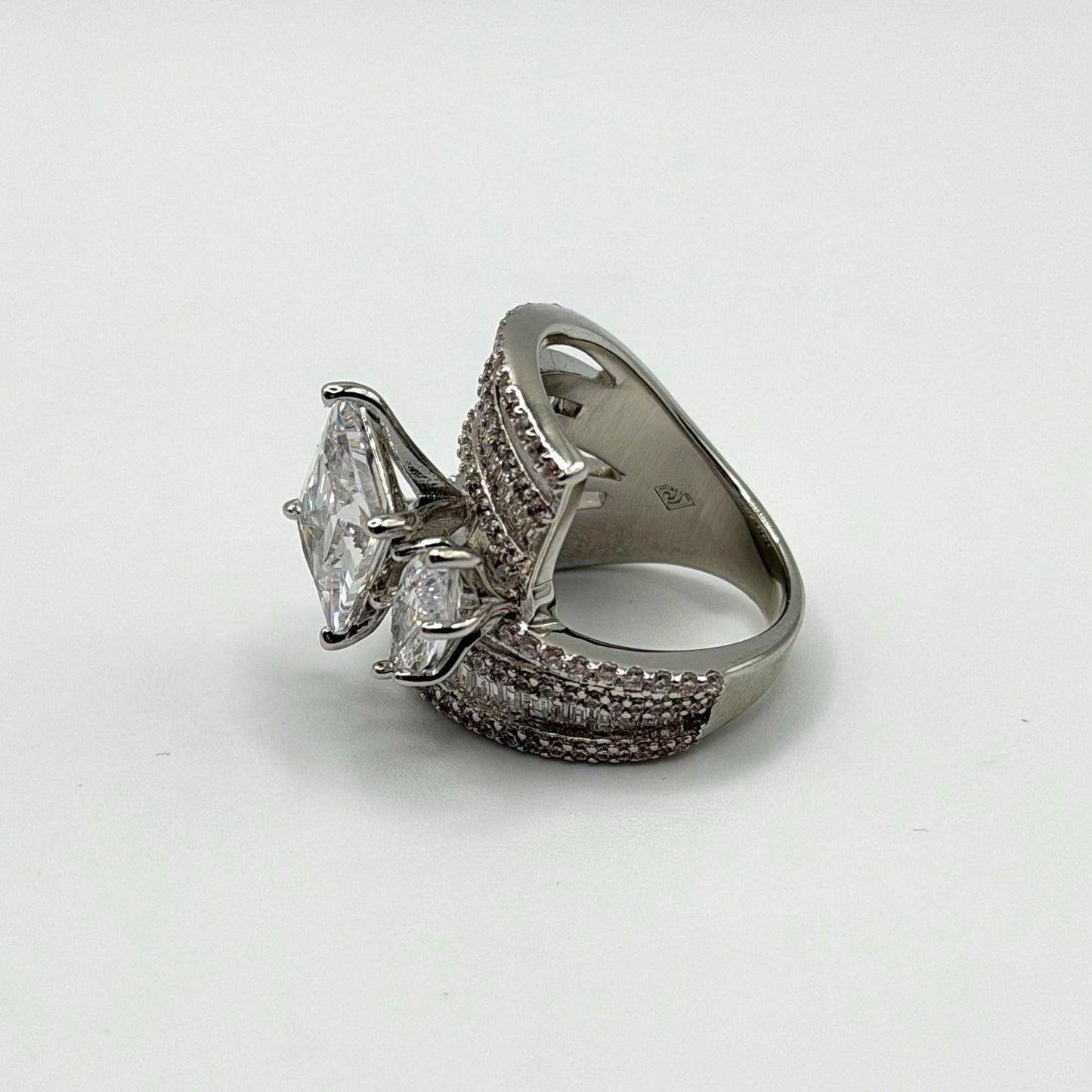 Jzora Multi-Stone Wide Band Silver-Tone Ring Size 5.5