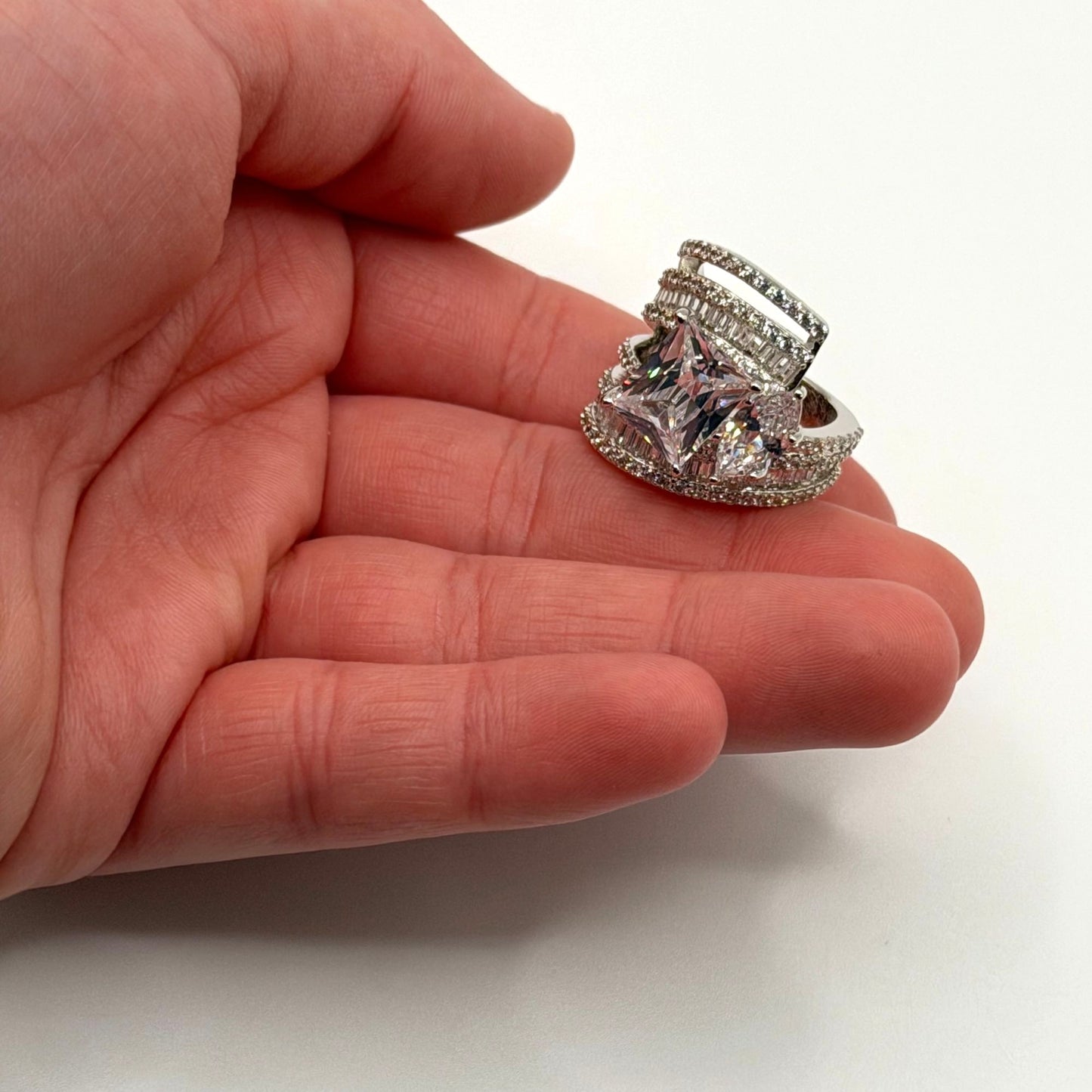 Jzora Multi-Stone Wide Band Silver-Tone Ring Size 5.5