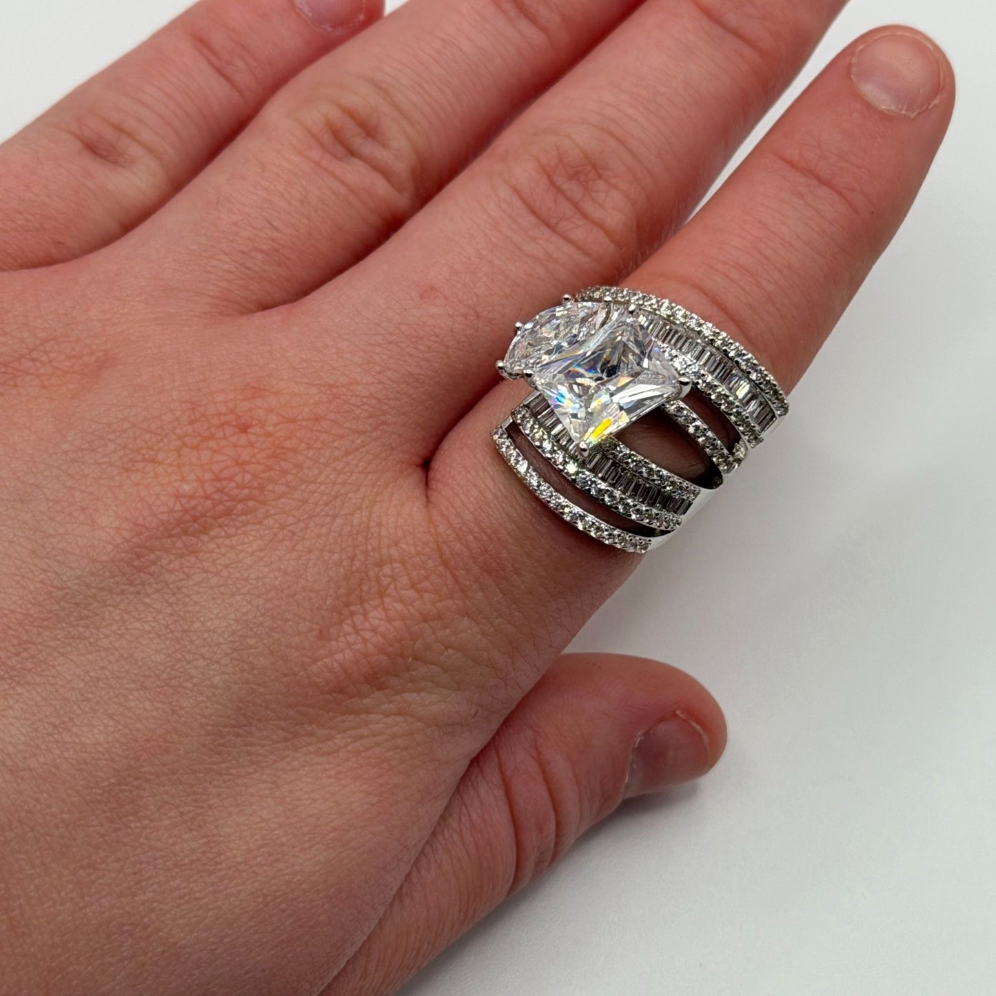 Jzora Multi-Stone Wide Band Silver-Tone Ring Size 5.5