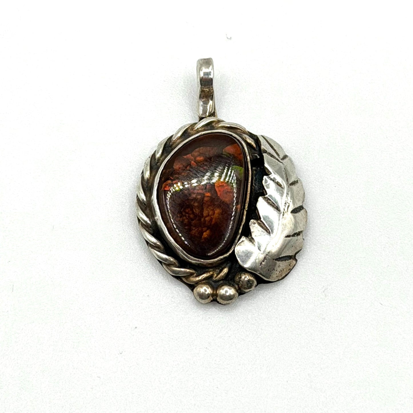 Vintage AJ Sterling Silver Native American Amber Pendant Leaf & Rope Design