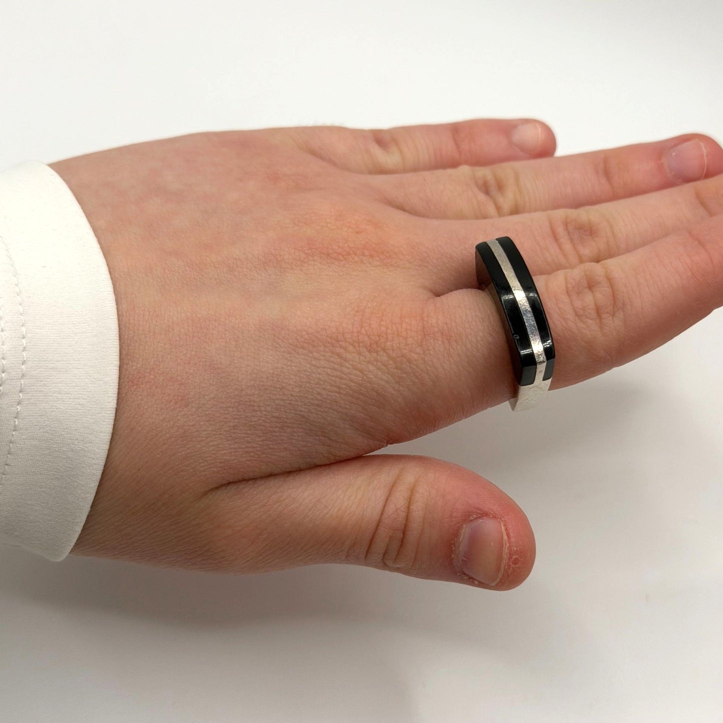 Geometric Sterling Silver & Black Enamel Ring 925 size 7.5