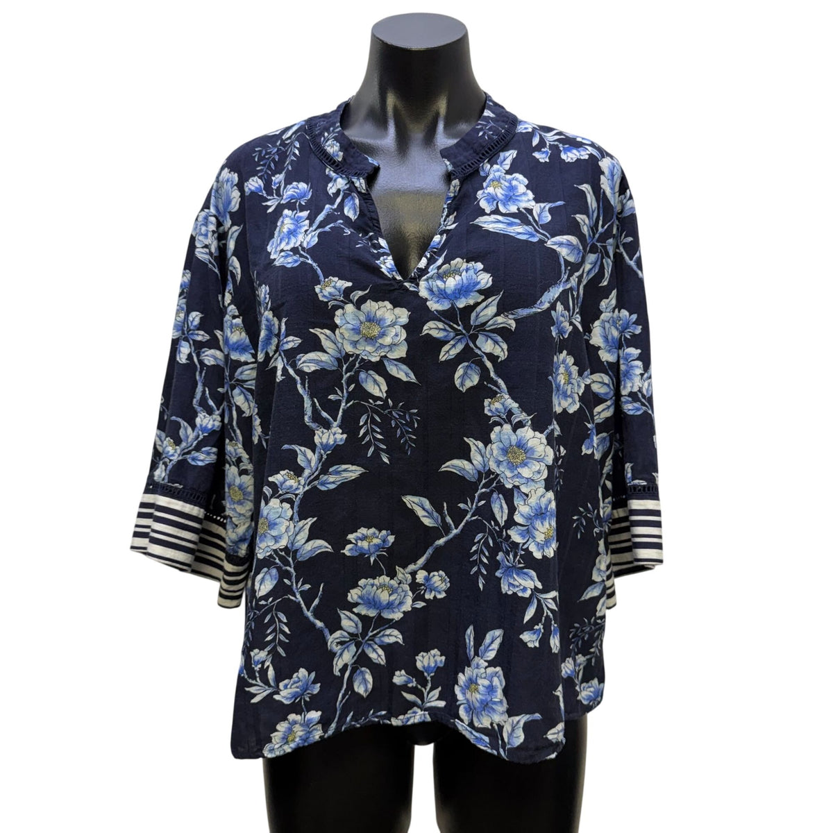 Johnny Was Floral Navy Blouse XL