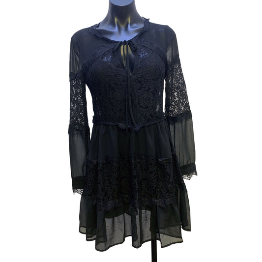 willow & clay NWT Black Sheer & Lace Dress Size Small
