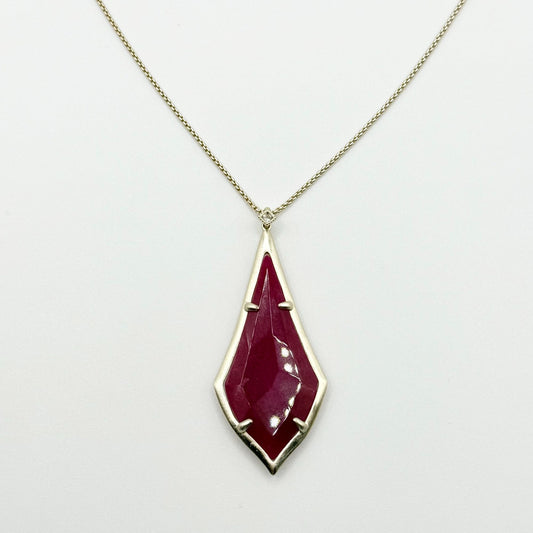 Kendra Scott Olivia Long Pendant Necklace In Maroon Jade