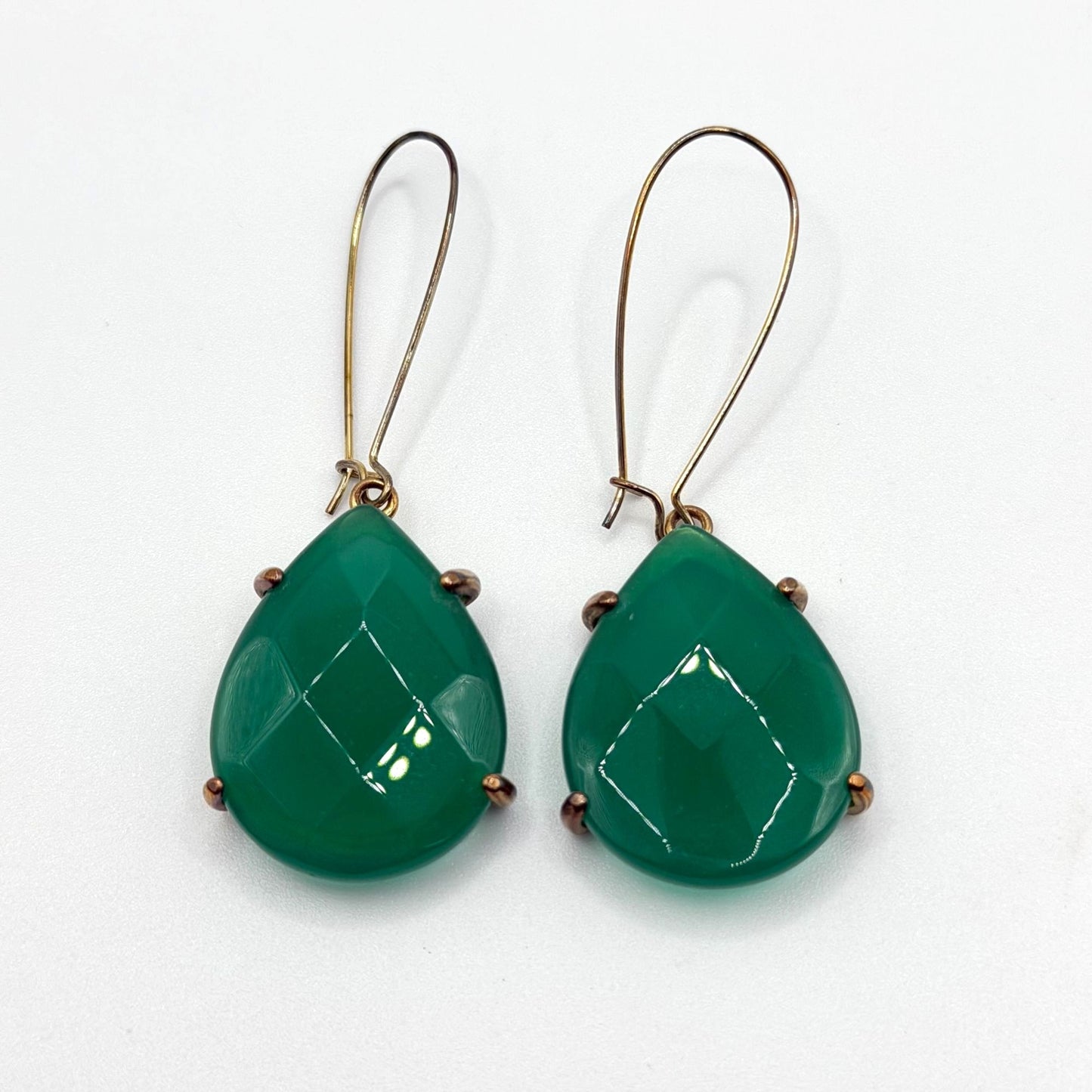 Kendra Scott Gold-Tone Drop Earrings With Green Faceted Stone