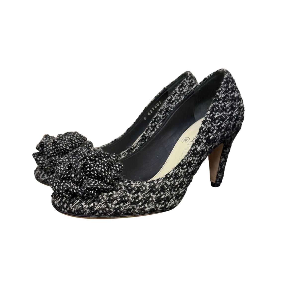 Chanel Black & White Tweed Pump Heels w/Fabric Flower Detail Size 5