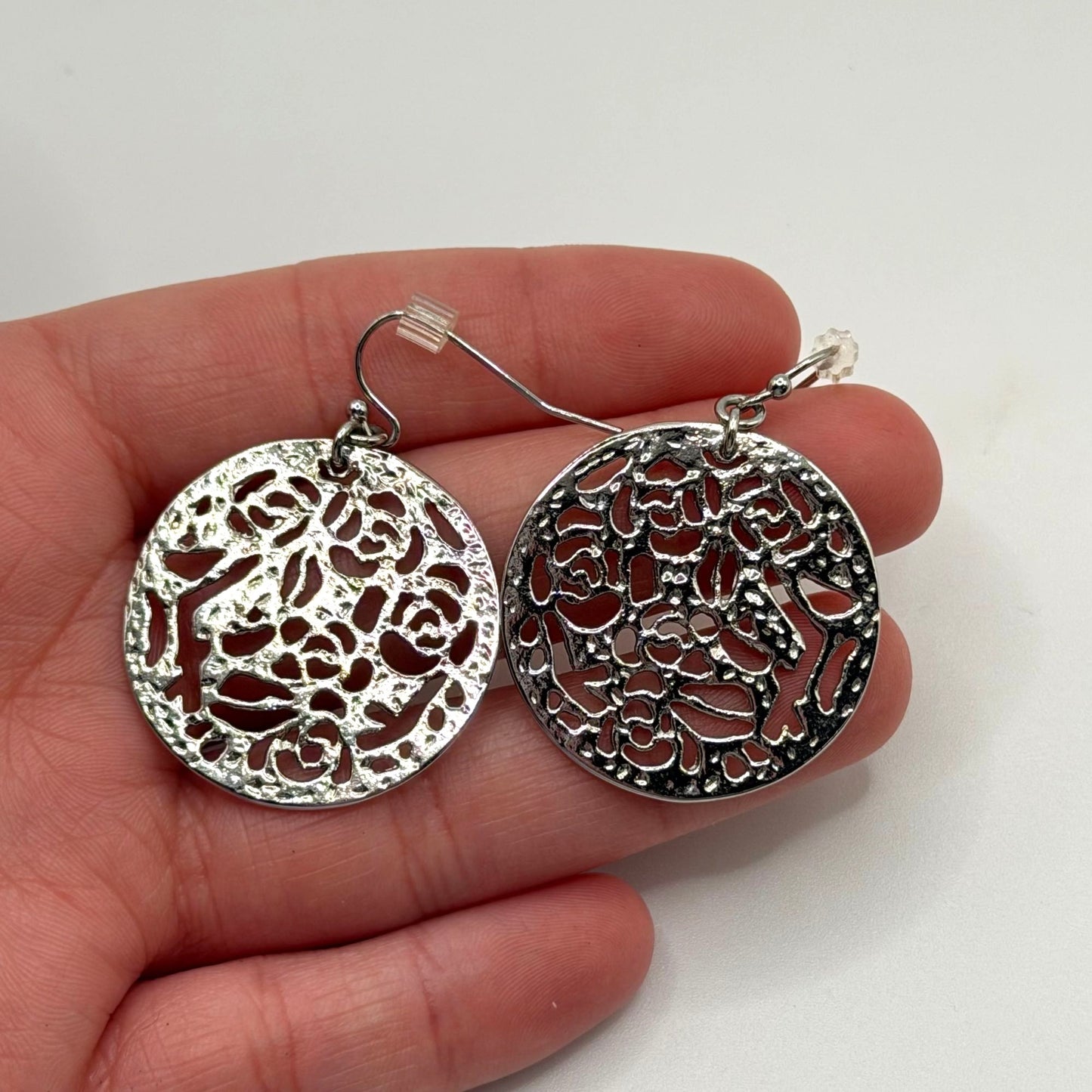 Kendra Scott Silver-Tone Filigree Round Dangle Earrings