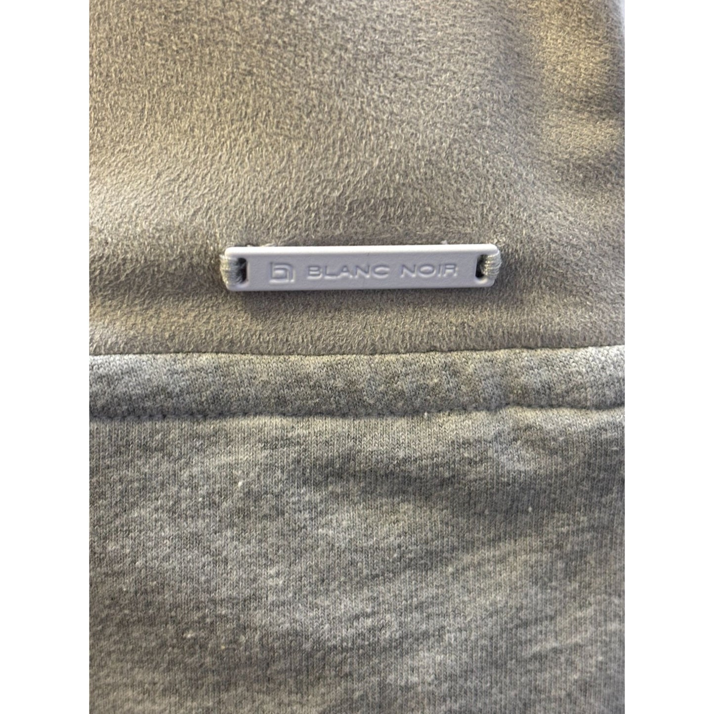 NWT Blanc Noir Sleeveless Hooded Wrap Vest Gray M