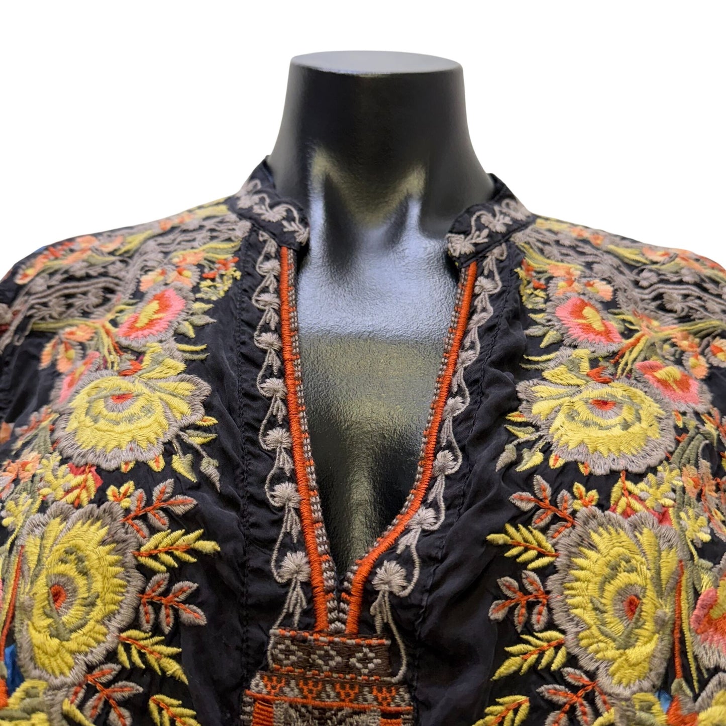 Johnny Was Biya Black Multi Embroidered Floral Blouse Long Sleeve L