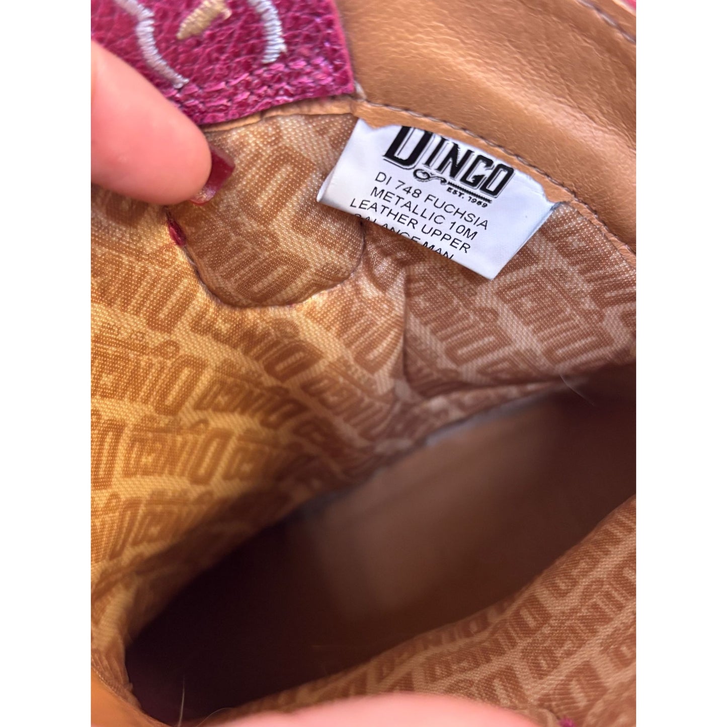 Dingo Embroidered Pink Ankle Western Boots Size 10