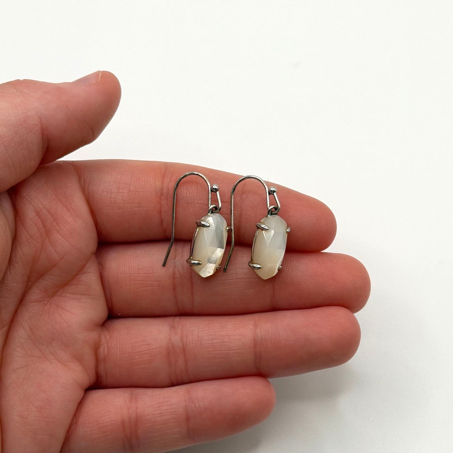 Kendra Scott Lenmi Silver-Tone White Iridescent Drop Earrings