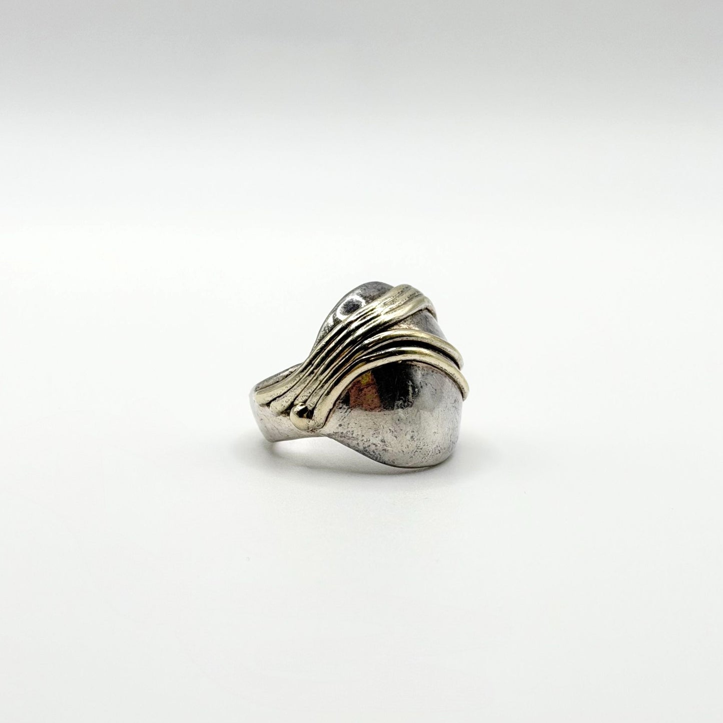 Sterling Silver Two-Tone Ring Signed JE 925 Size 8.5