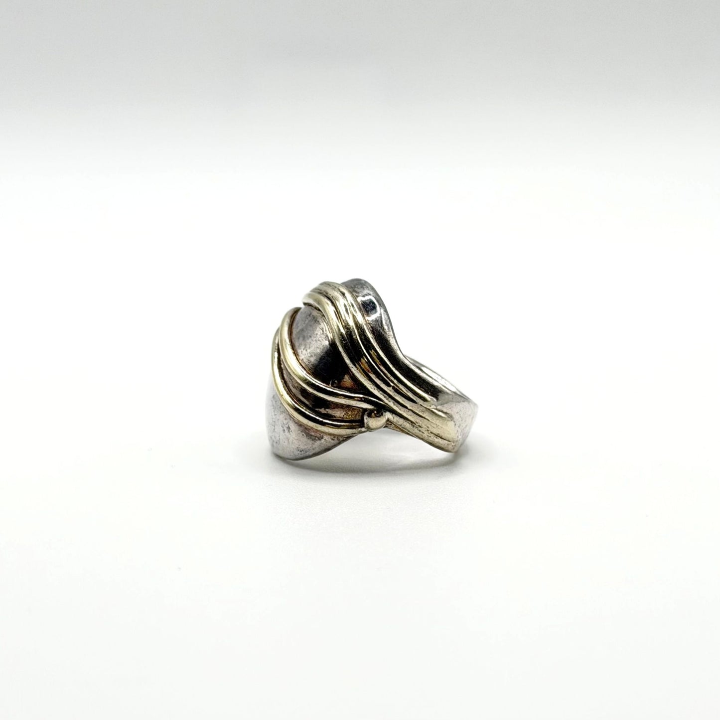 Sterling Silver Two-Tone Ring Signed JE 925 Size 8.5