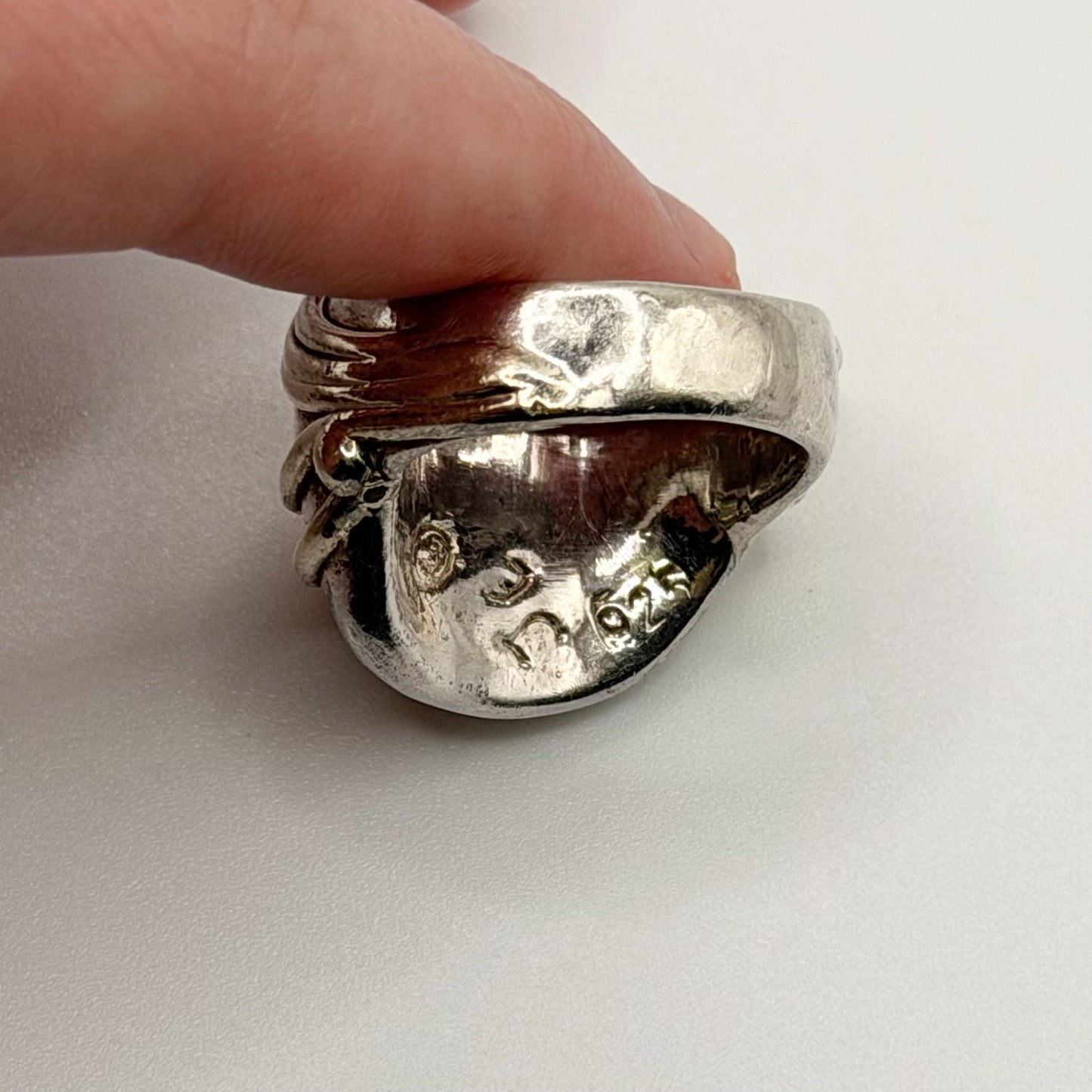 Sterling Silver Two-Tone Ring Signed JE 925 Size 8.5