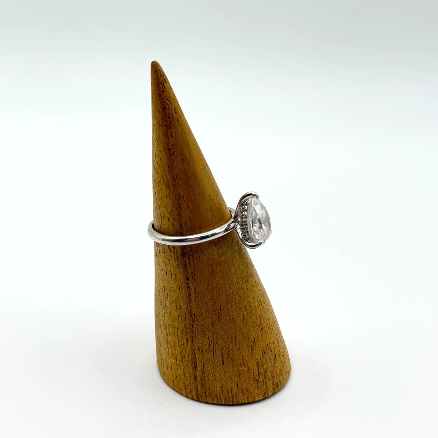 925 Sterling Silver Ring With Pear-Cut Clear Stone Modern Gents Size 6