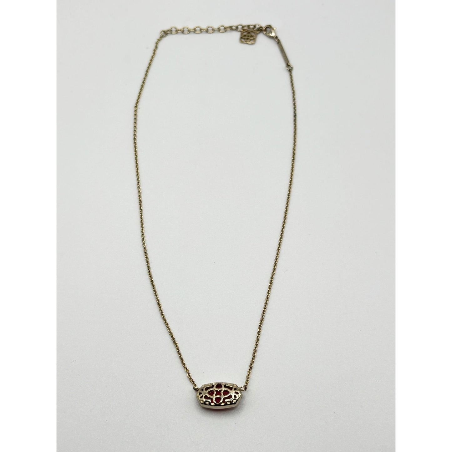 Kendra Scott Gold Necklace With Bright Pink Oval Crystal Pendant