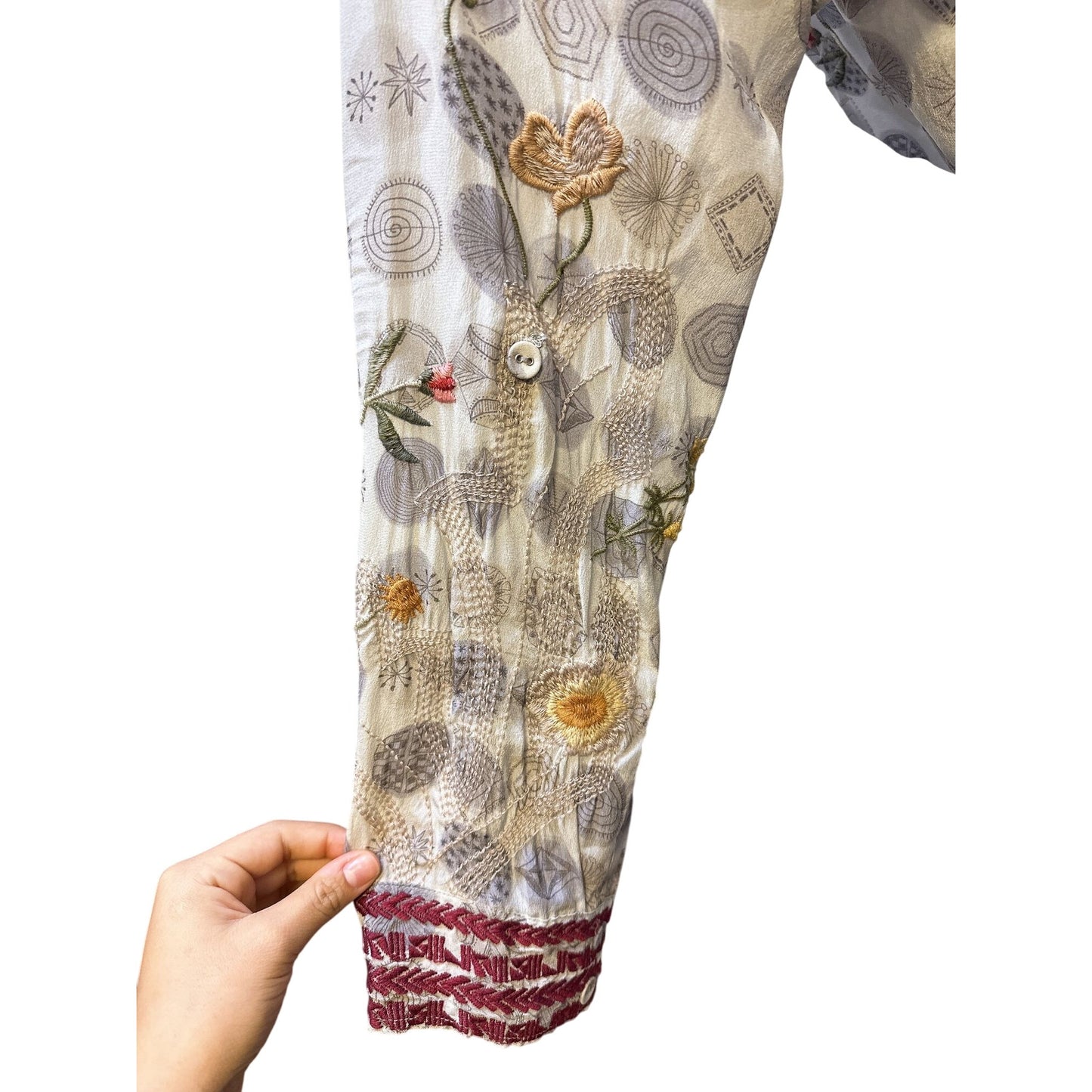 Johnny Was Embroidered Button-Up Tunic w/Floral & Geometric Patterns Long Sleeves Size L