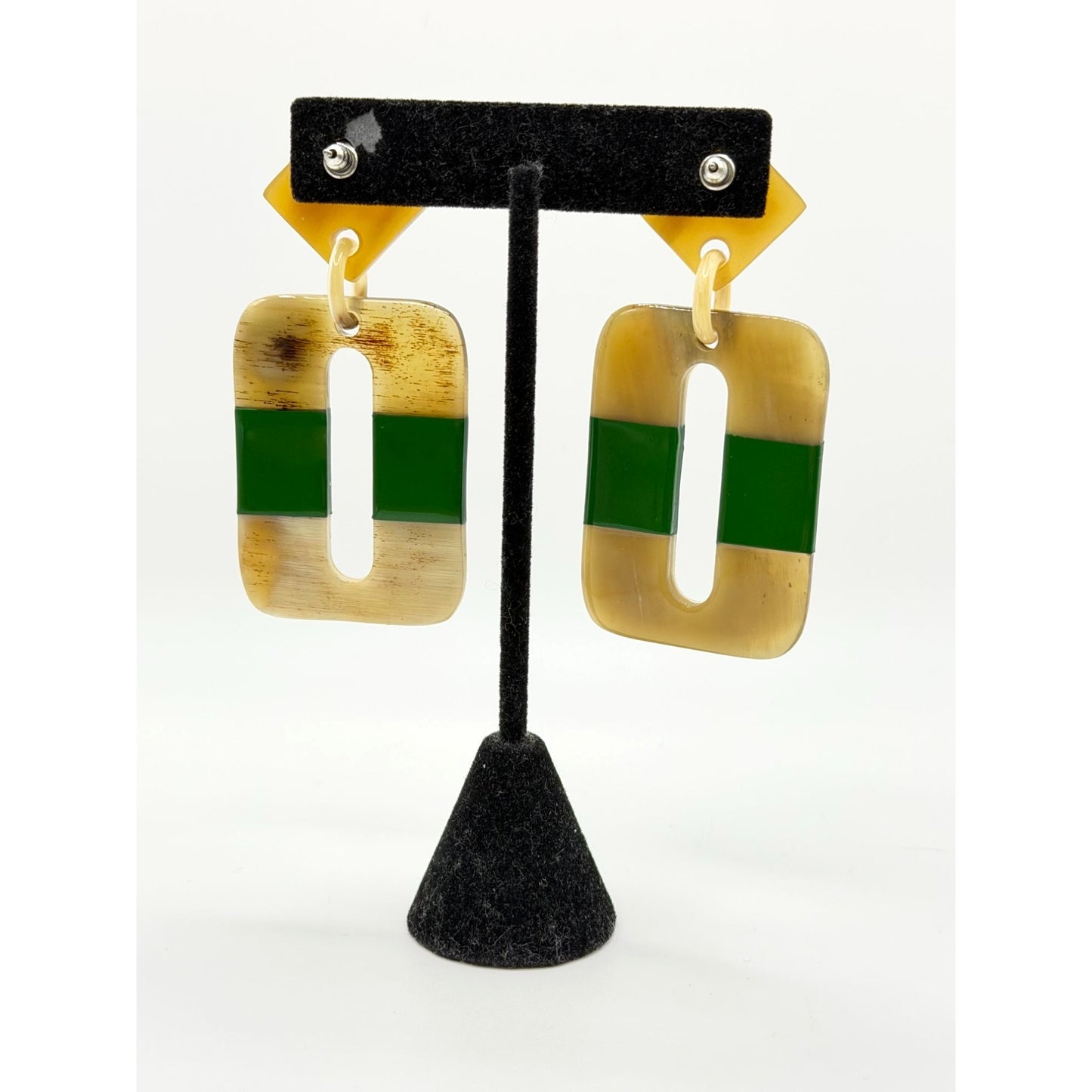 Vintage-Inspired Geometric Dangle Earrings With Green  & Beige Acrylic Accents
