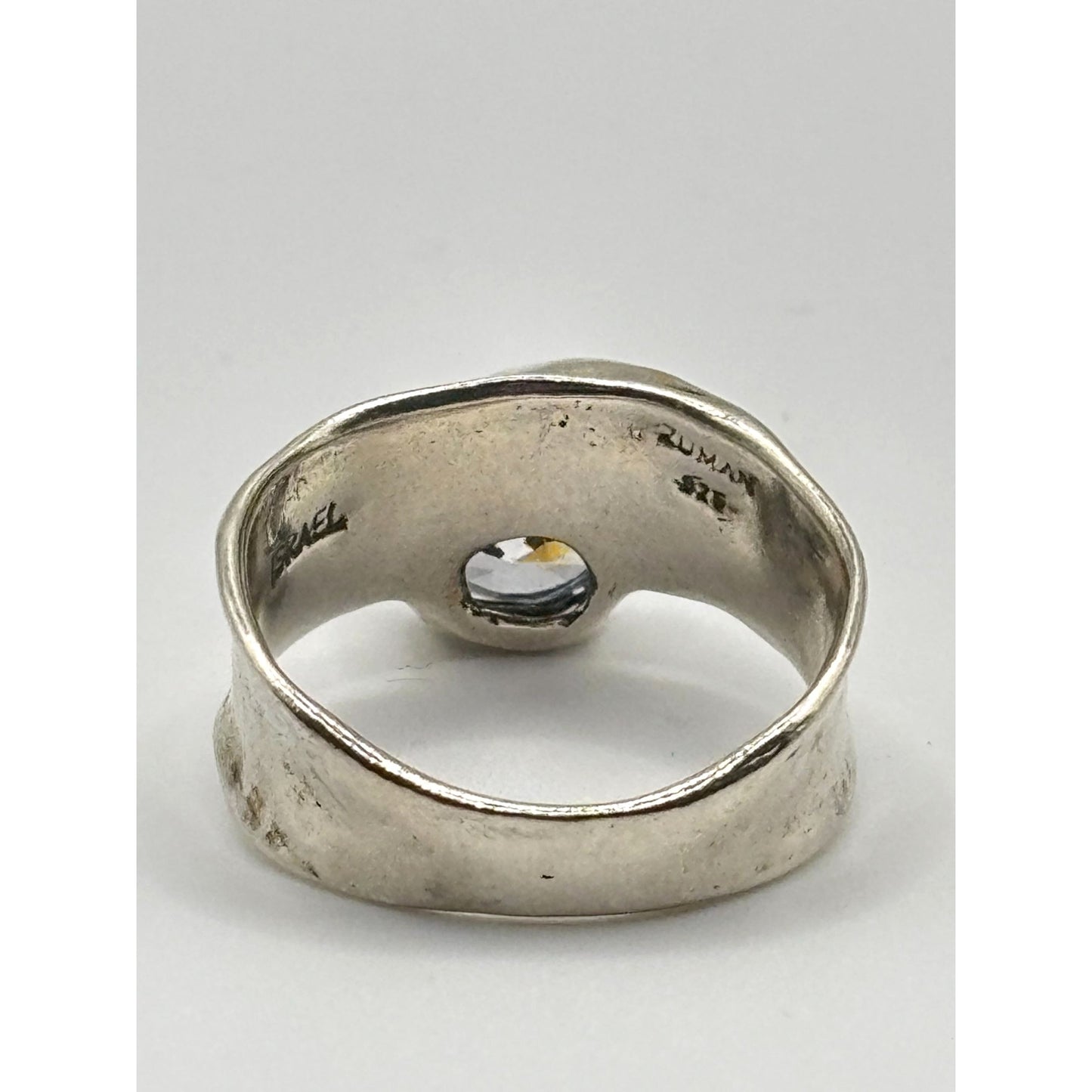 Noa Zuman Israel 925 Sterling Silver White Stone Hammered Ring Size 9