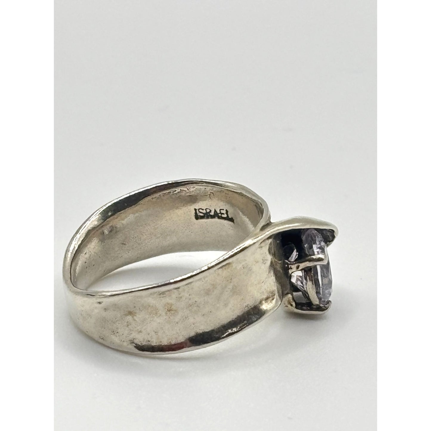 Noa Zuman Israel 925 Sterling Silver White Stone Hammered Ring Size 9