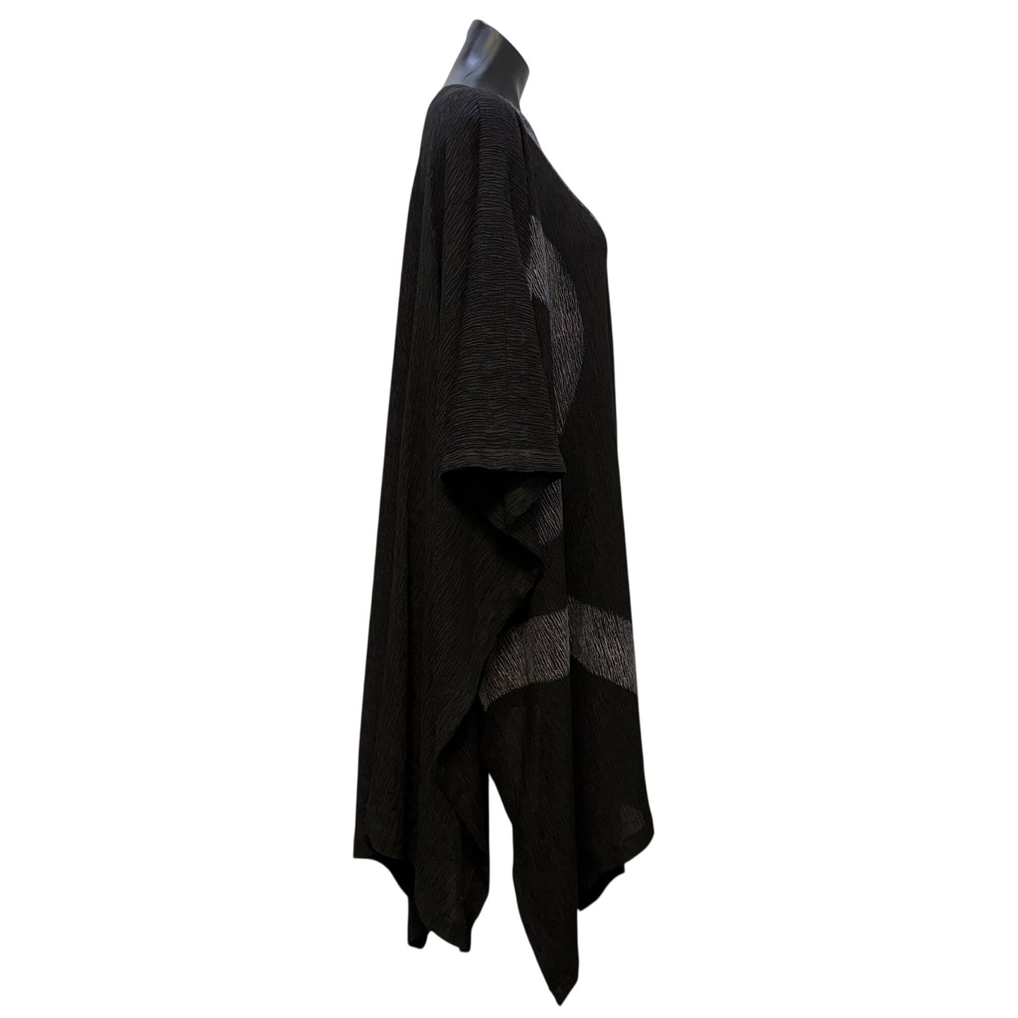 Steve Sells Studio Black & Gray Textured Poncho One Size