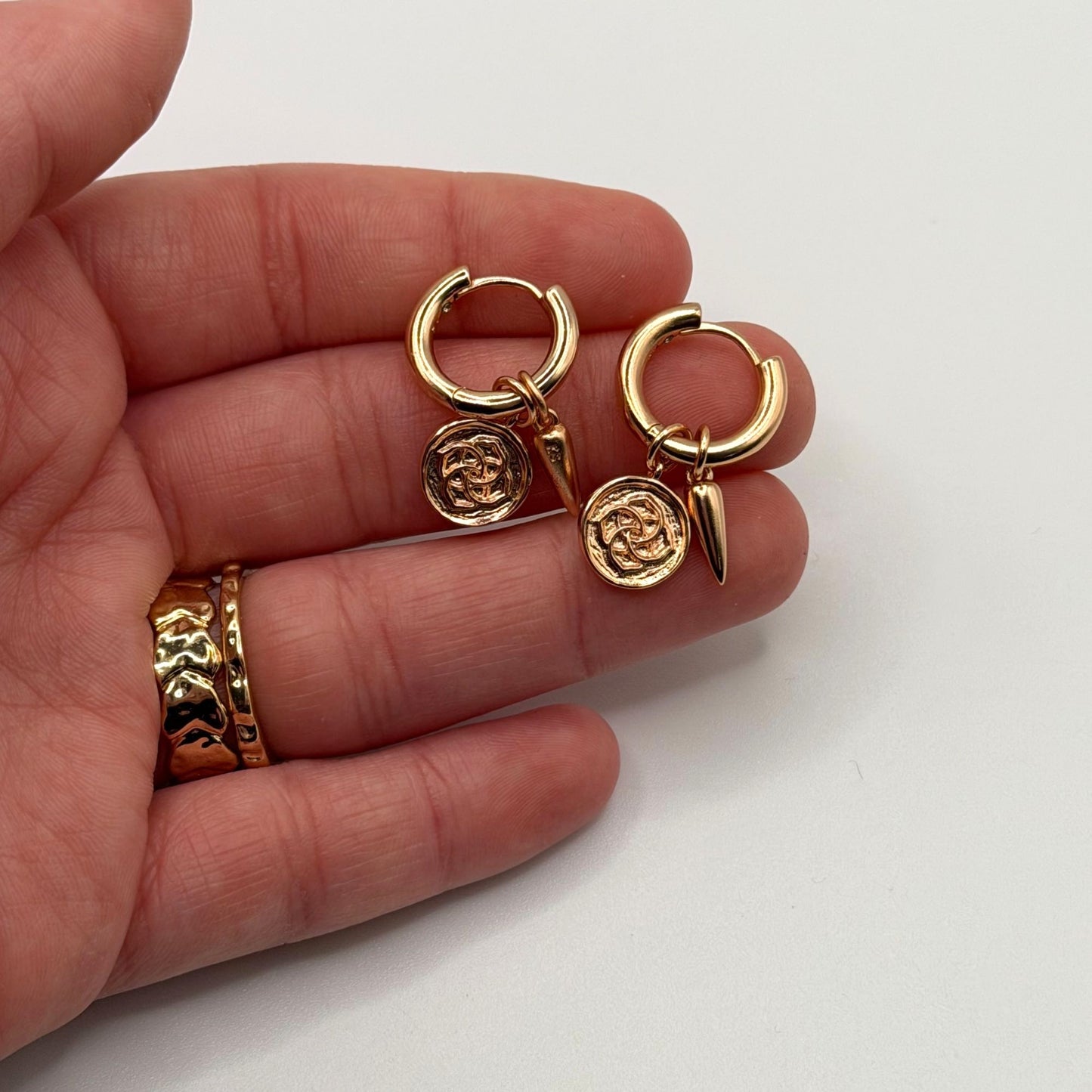 Kendra Scott Rose Gold Dira Convertible Coin Huggie Charm Hoop Earrings