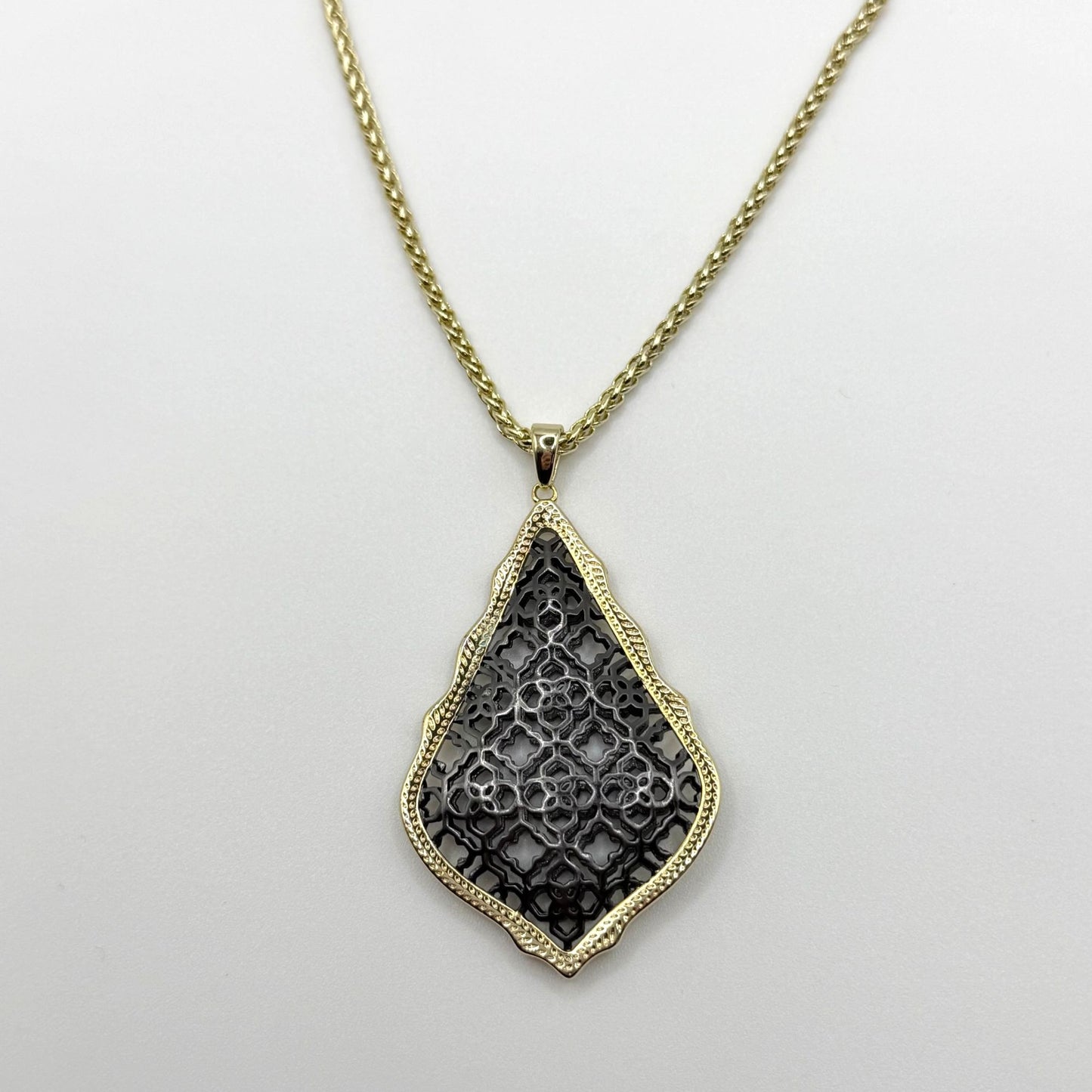 Kendra Scott Aiden Gold-Tone Necklace With Black Filigree Design