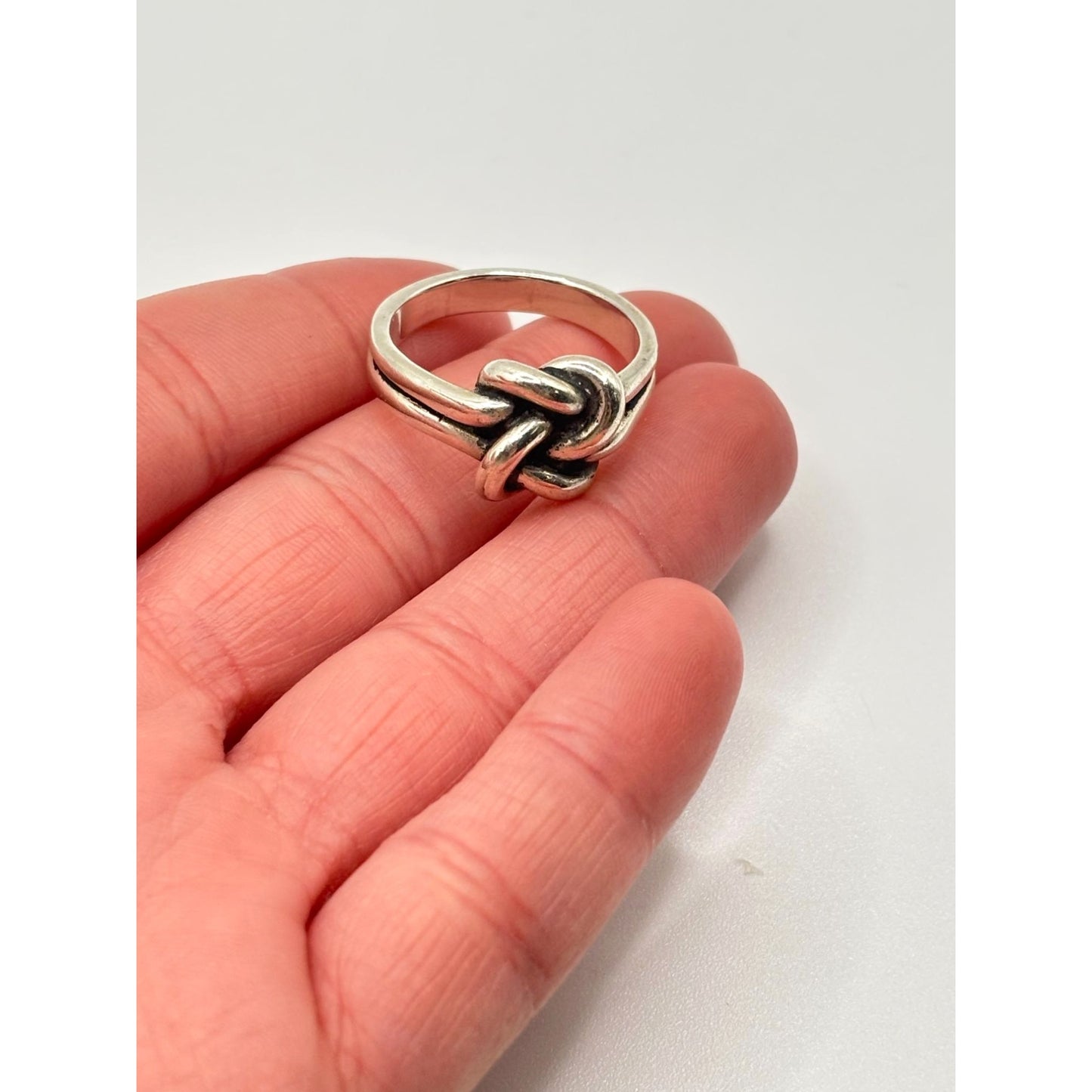 James Avery 925 Sterling Silver Rare Retired Love Knot Ring Size 9