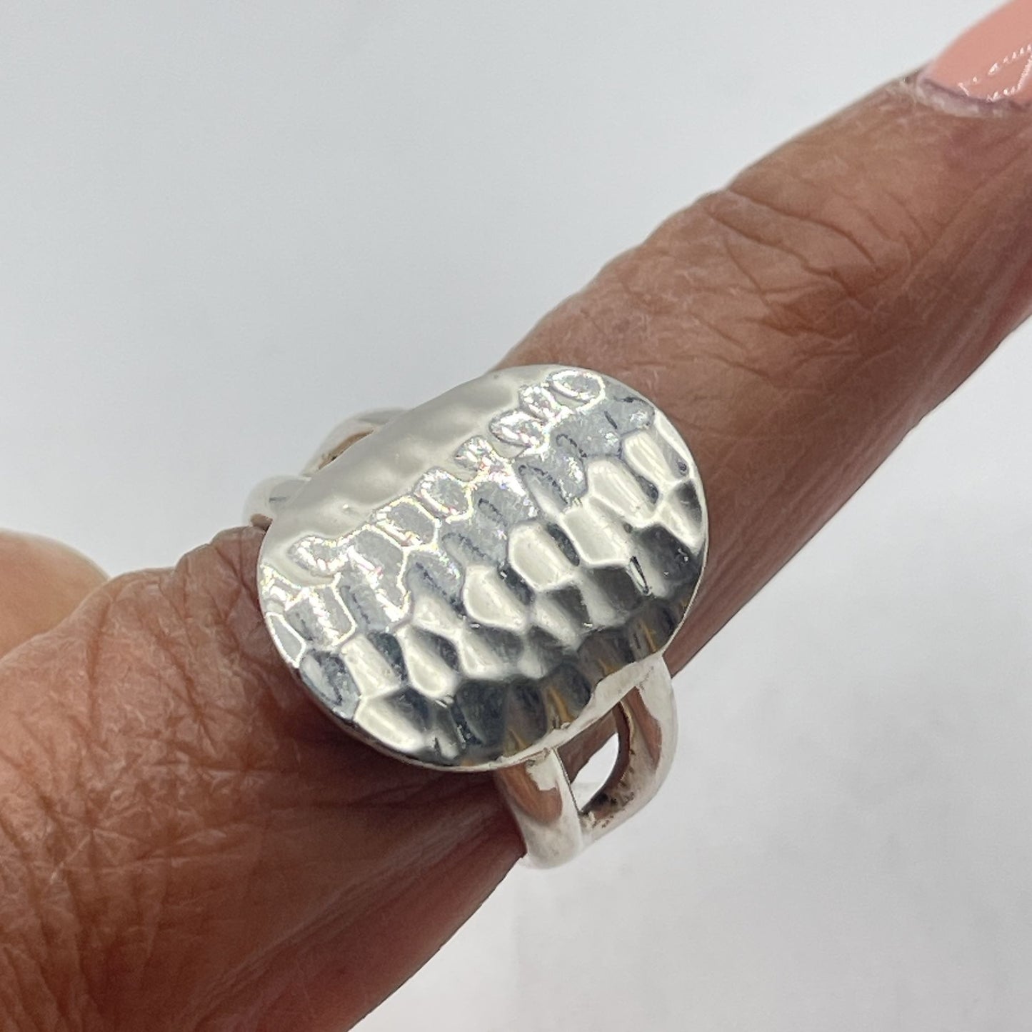 Hammered 925 Sterling Silver Ring With Oval Top & Double Band Design Size 9.5