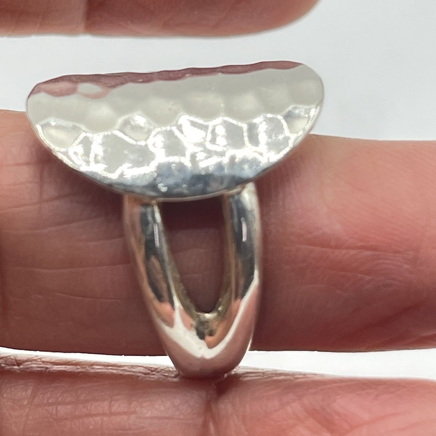 Hammered 925 Sterling Silver Ring With Oval Top & Double Band Design Size 9.5