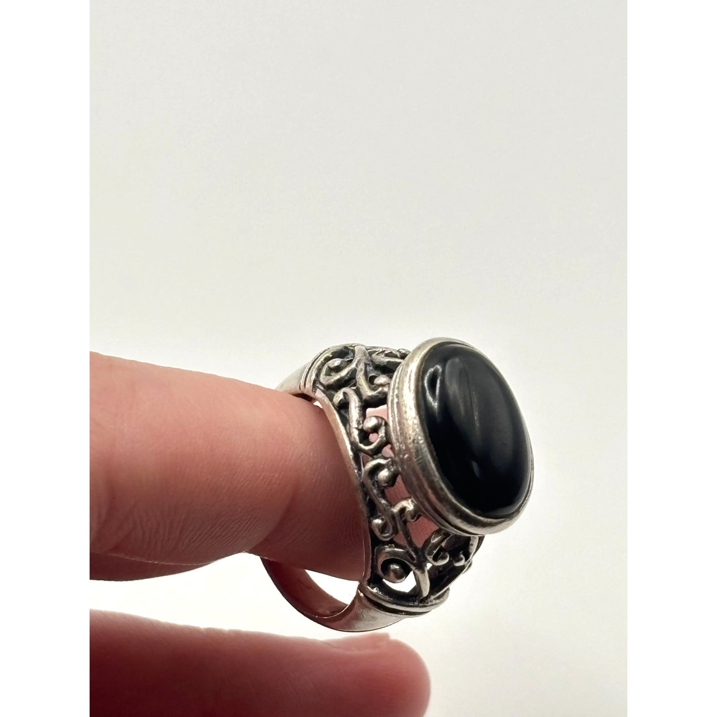 Black Onyx 925 Sterling Silver Filigree Ring Size 7.5