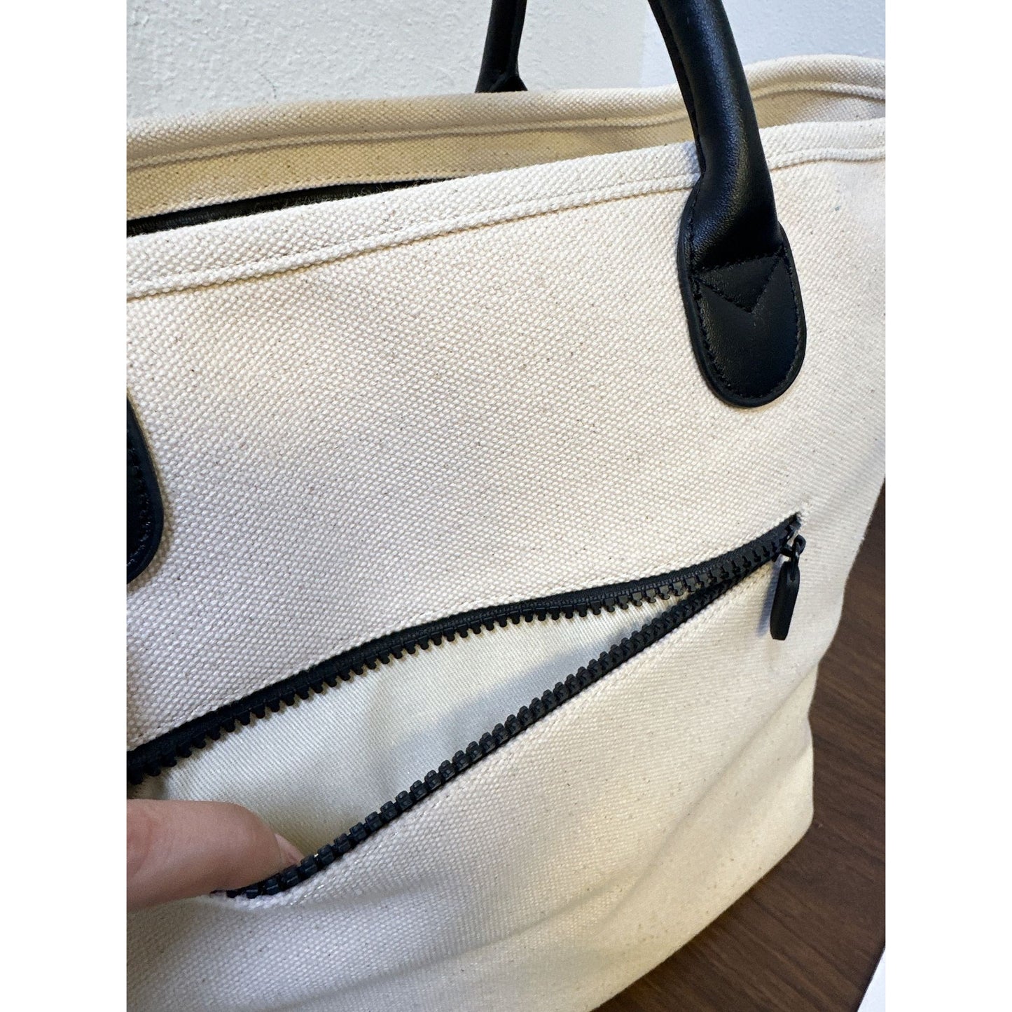 Cincha Canvas Leather Tote Bag Zipper Pocket Beige & Black