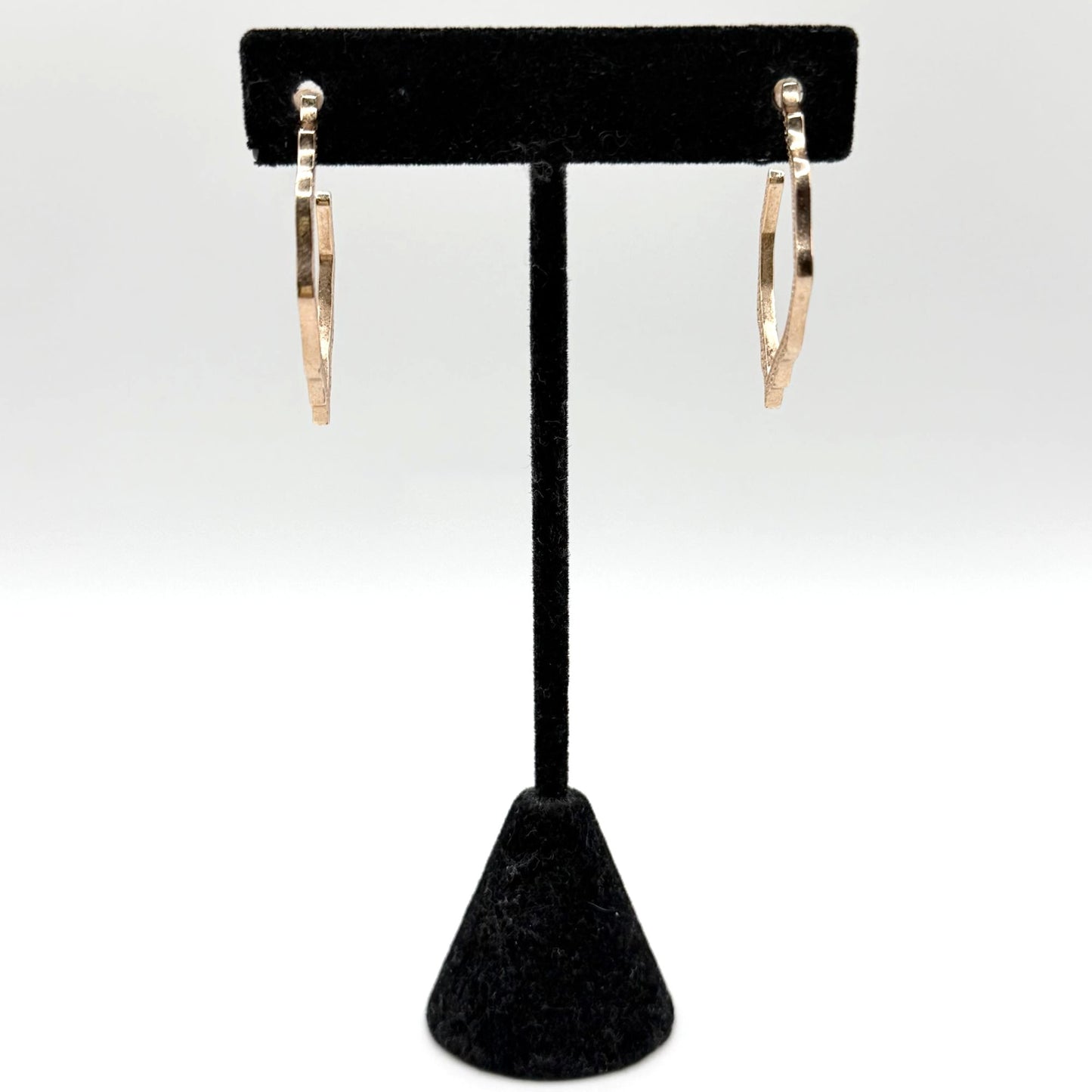 Kendra Scott Miku Hoop Earrings In Rose Gold Textured Design