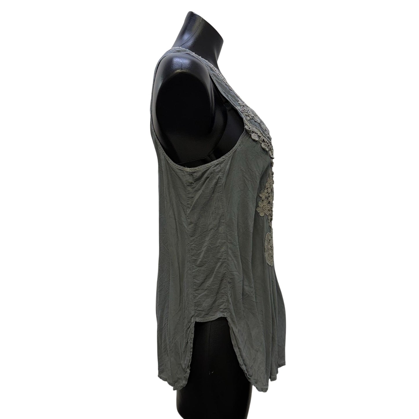 Johnny Was Lace-Trimmed Gray Tank Top With Floral Crochet Details M