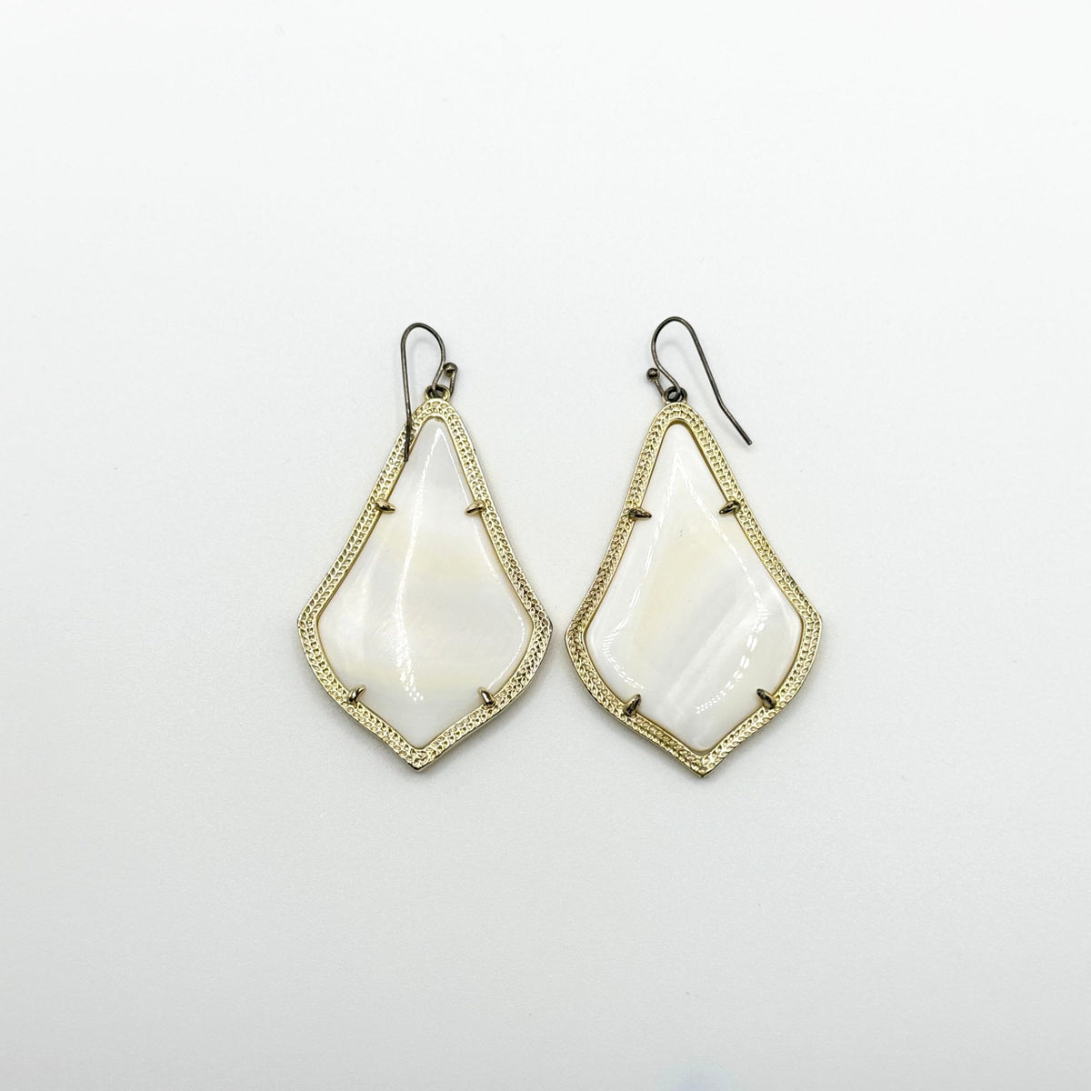 Kendra Scott Alex Drop Earrings White Mother Of Pearl Gold Tone