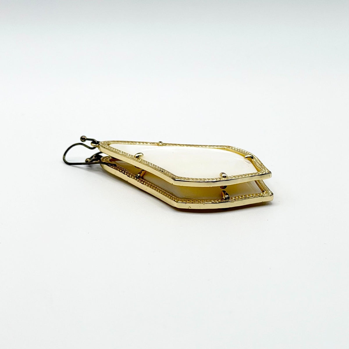 Kendra Scott Alex Drop Earrings White Mother Of Pearl Gold Tone