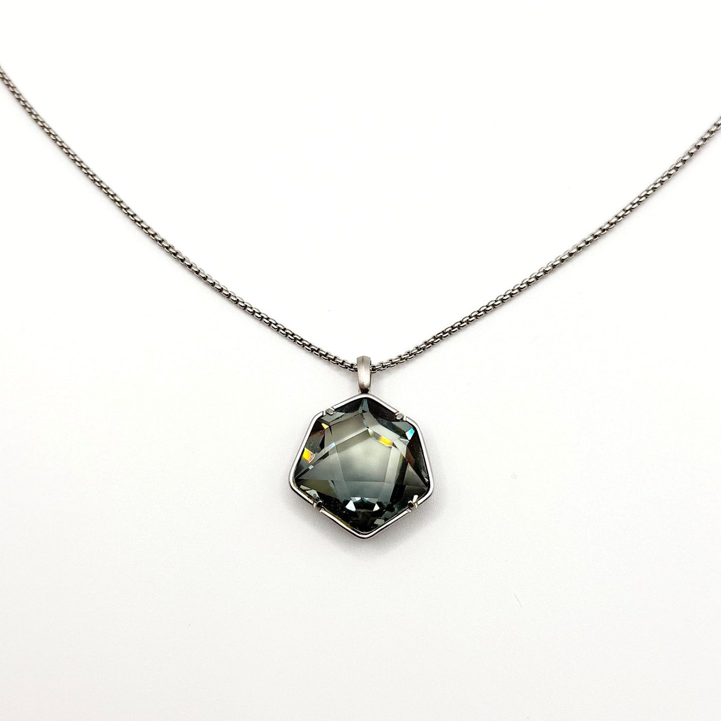 Kendra Scott Kalani Silver Tone Necklace With Smoky Green Stone Pendant