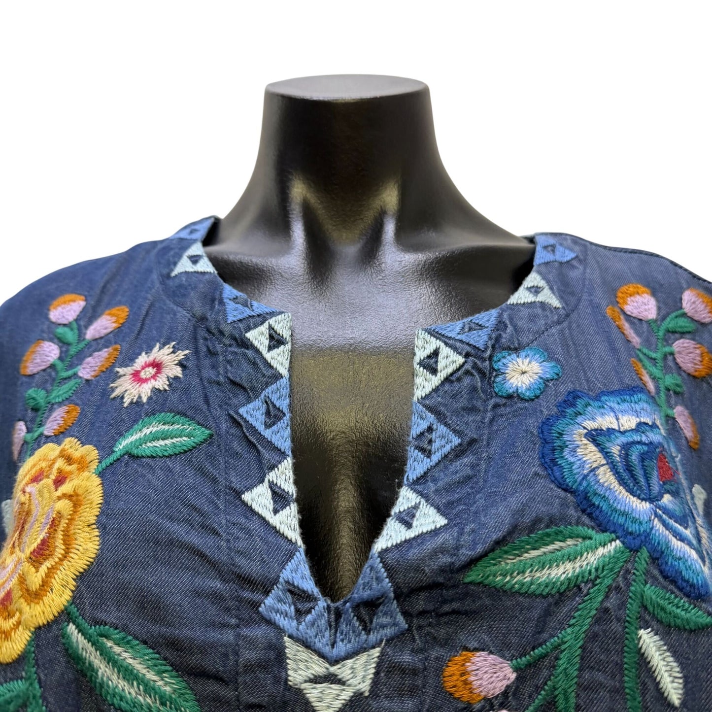 Johnny Was Workshop Blue Multi Embroidered Denim Dress L