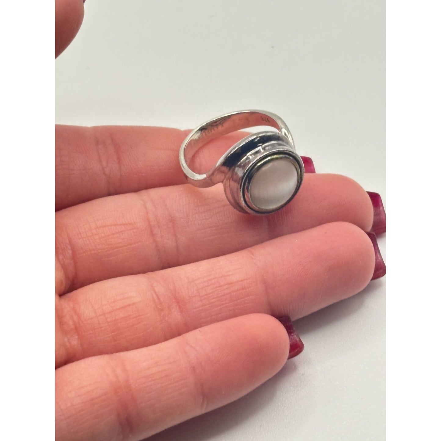 Kameleon 925 Sterling Silver Ring With White Mother Of Pearl Gemstone Size 7.5