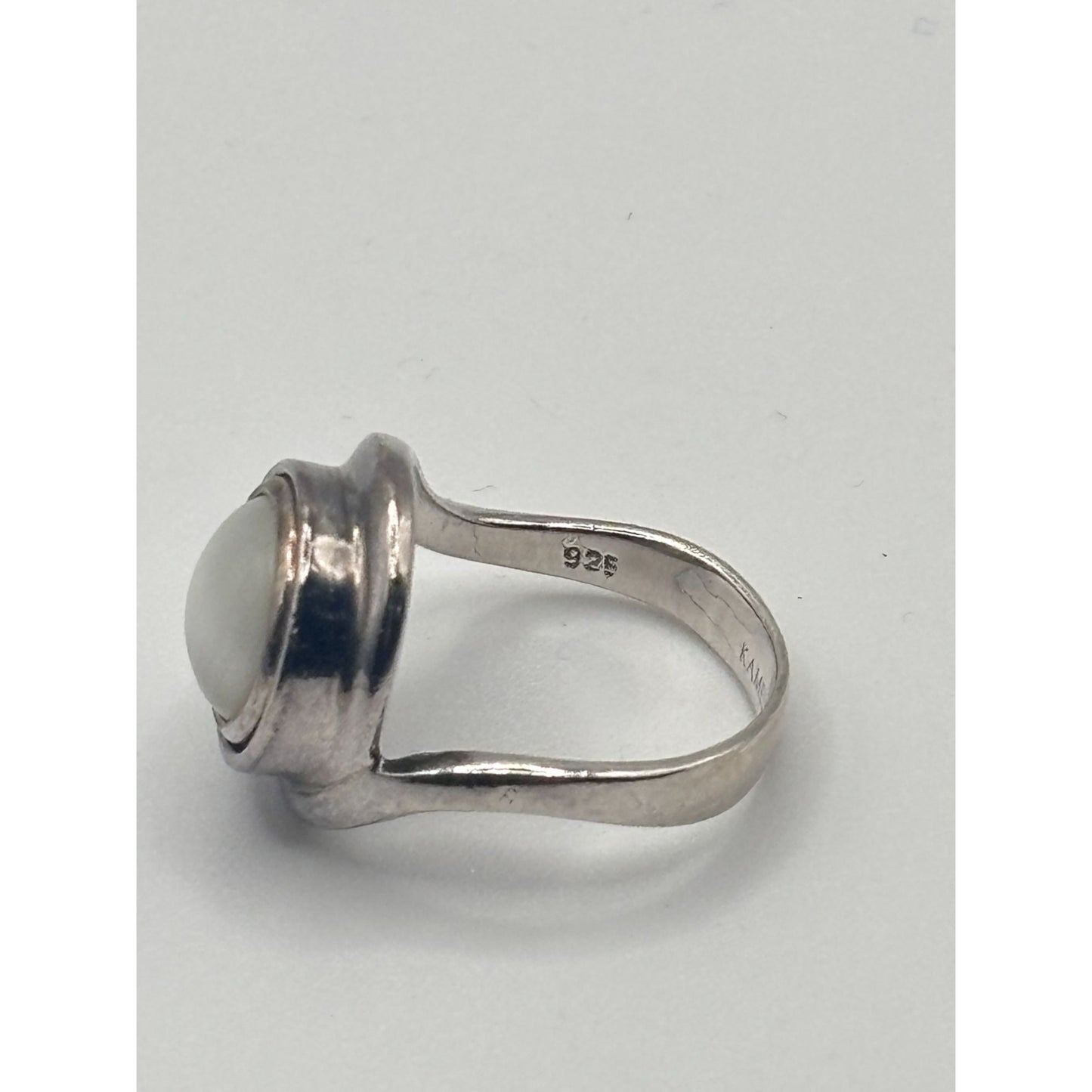Kameleon 925 Sterling Silver Ring With White Mother Of Pearl Gemstone Size 7.5