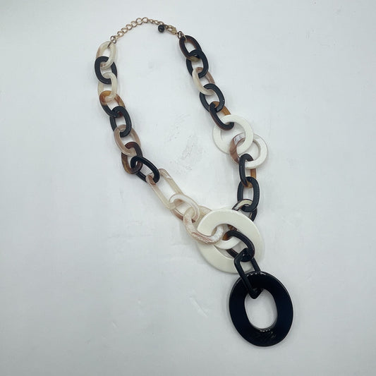 Chunky Chain Link Resin Marblelized Necklace With Adjustable Clasp Black Cream