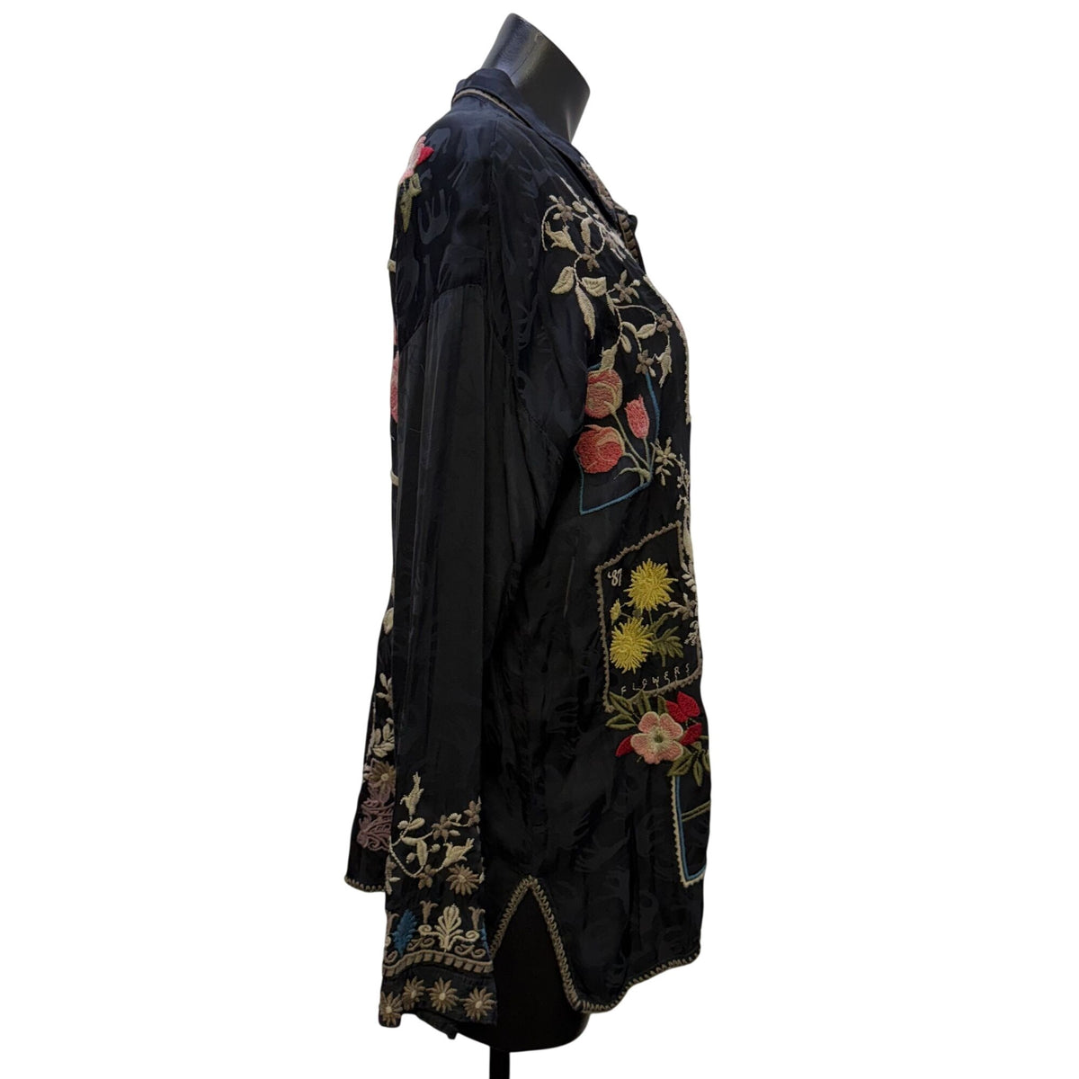 Johnny Was Embroidered Black Long-Sleeve Blouse Floral L