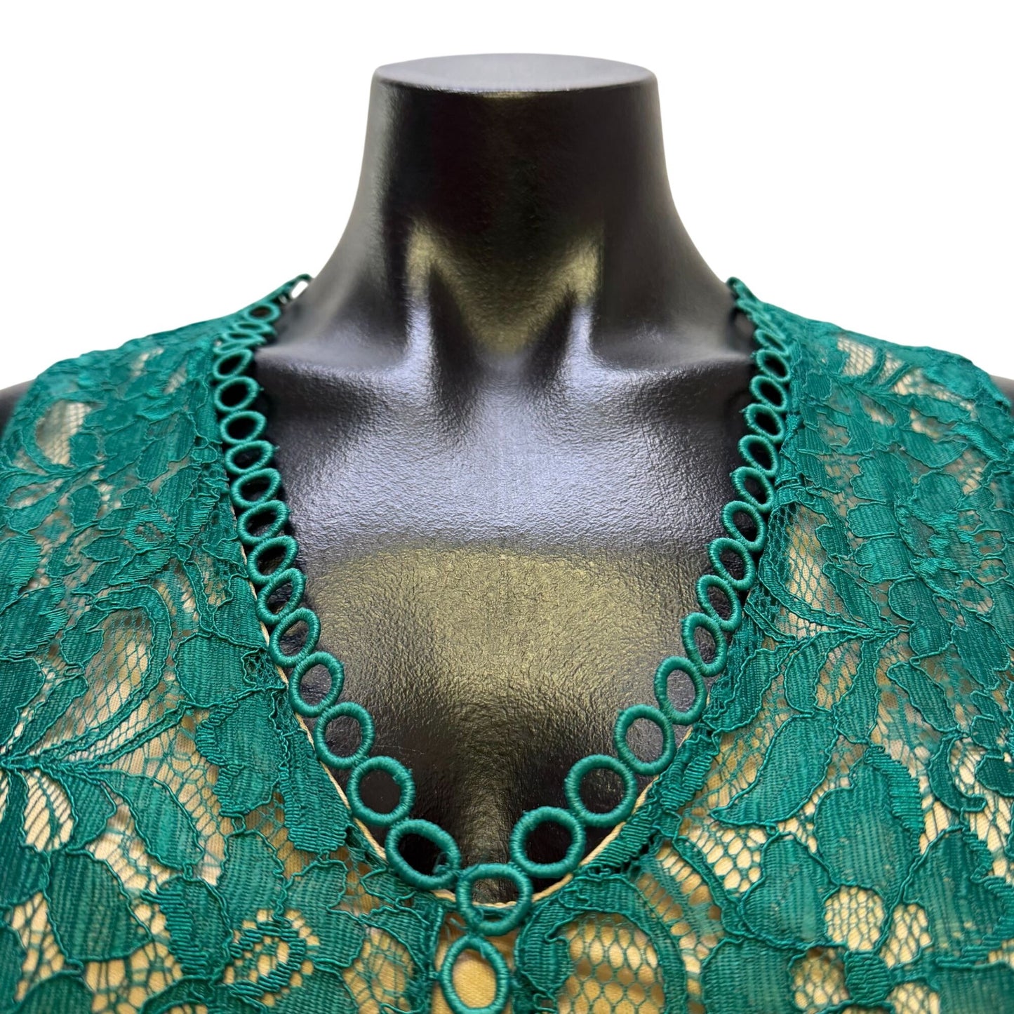 Neiman Marcus Green Lace Sleeveless Handkerchief Hem Dress Size 6