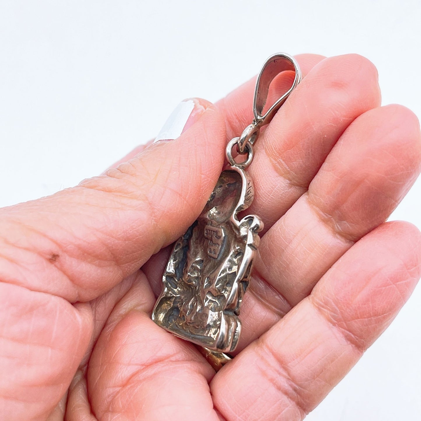 Native American Storyteller Sterling Silver Pendant With Intricate Detailing