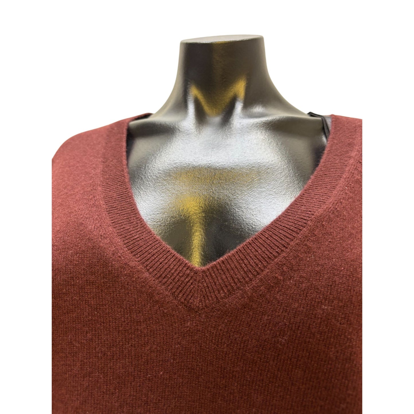 Vince NWT Cashmere V-Neck Sweater Wine Color M