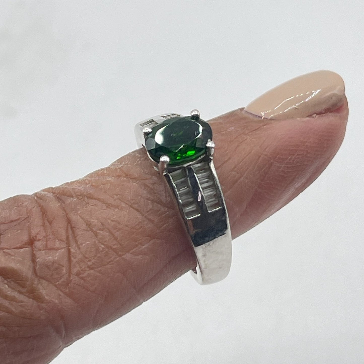 Oval Emerald Stone Crystal Baguettes 925 Sterling Silver Ring 6.5