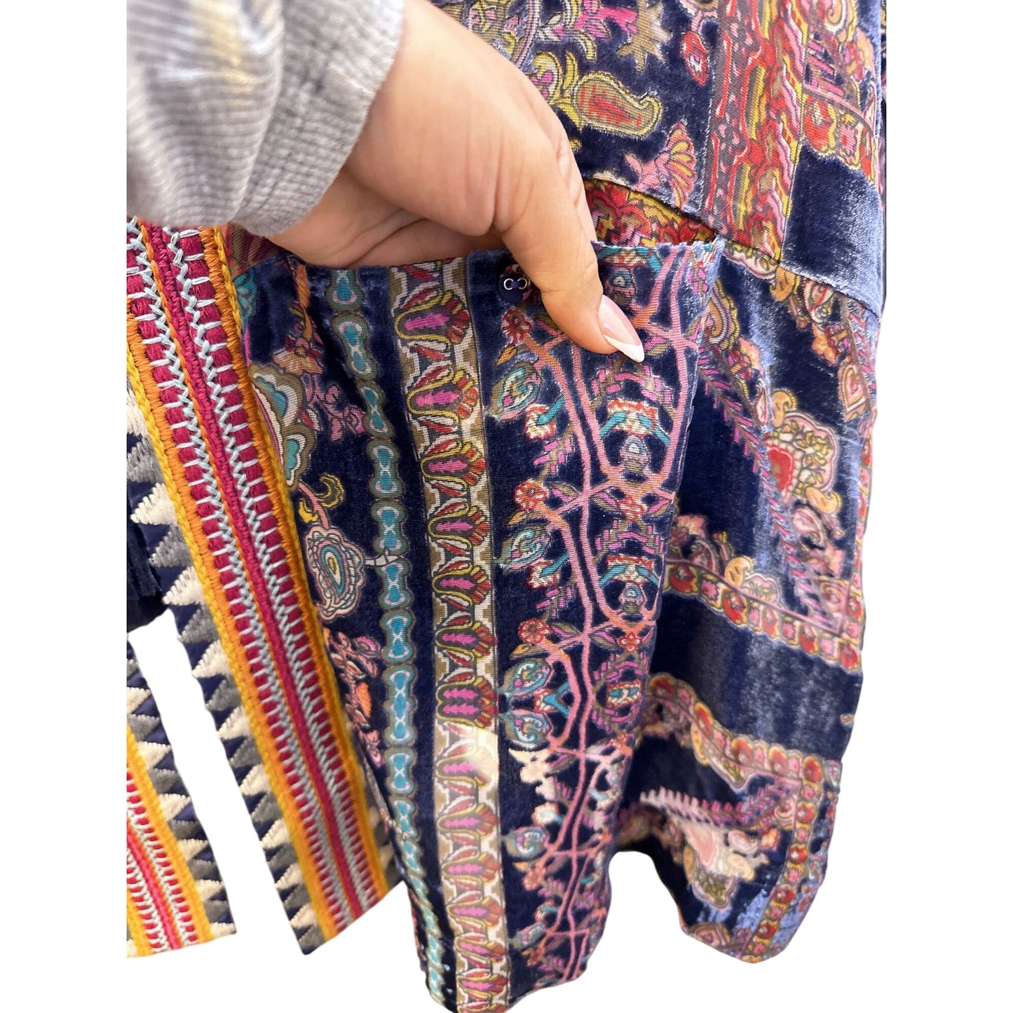 Johnny Was Velvet Multicolor Bohemian-Style Open Front Cardigan Intricate Paisley Pattern Size M