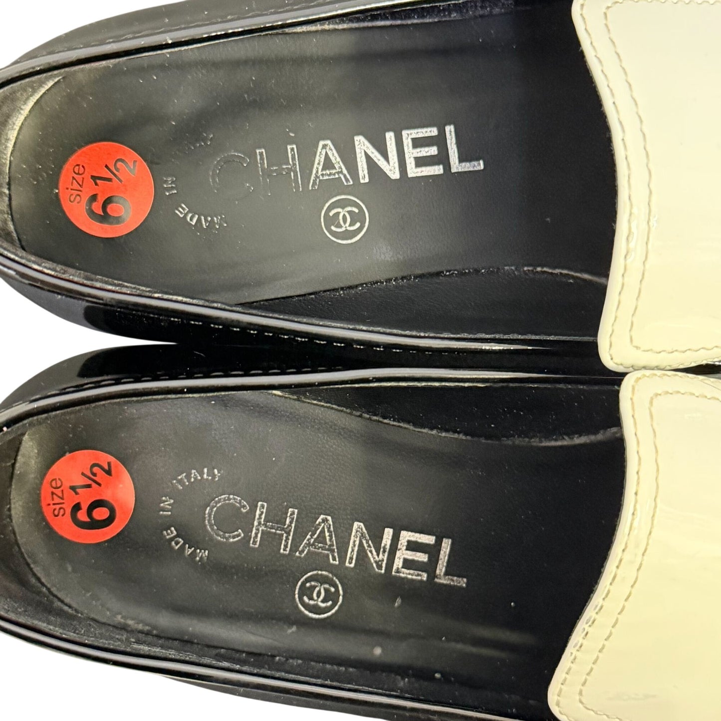 Chanel Black & White Patent Leather Loafers With Silver Chain Detail 6.5/37