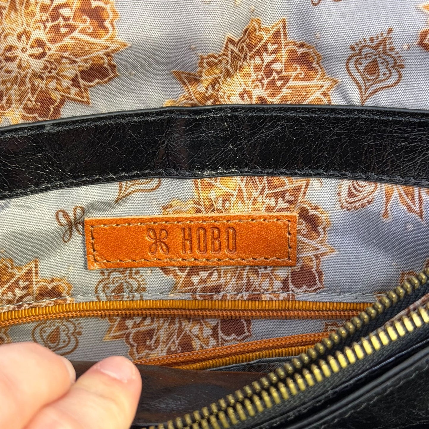 Hobo Black Leather Shoulder Bag With Stitch Accents