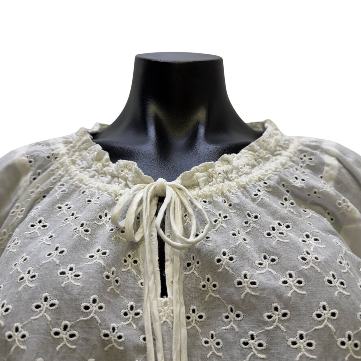 Johnny Was White Embroidered Tunic Blouse With Long Sleeves S